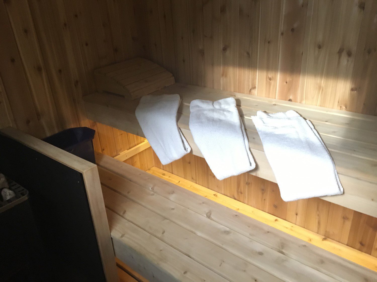 Got Sauna towels on bench